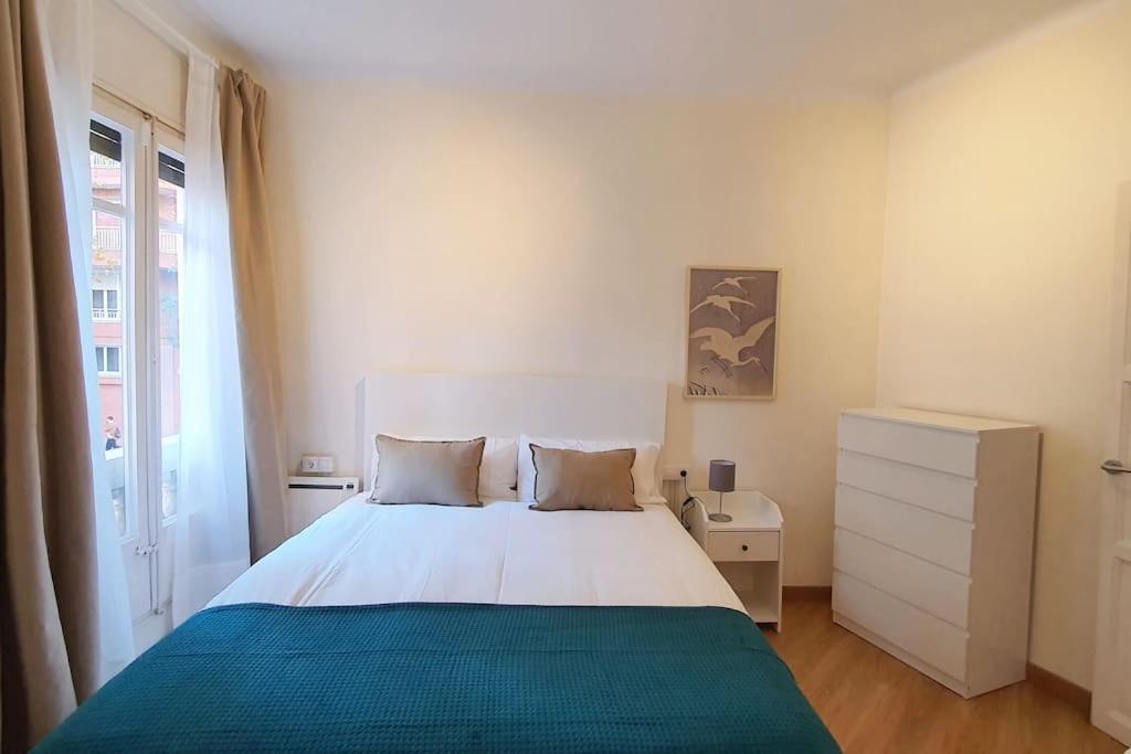Apartment Opening Doors Sant Pau - Modern Flat Close To Sagrada Familia Barcelona